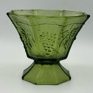 Anchor Hocking Avocado Green Glass Grape Motif Pedestal Octagonal Compote Bowl